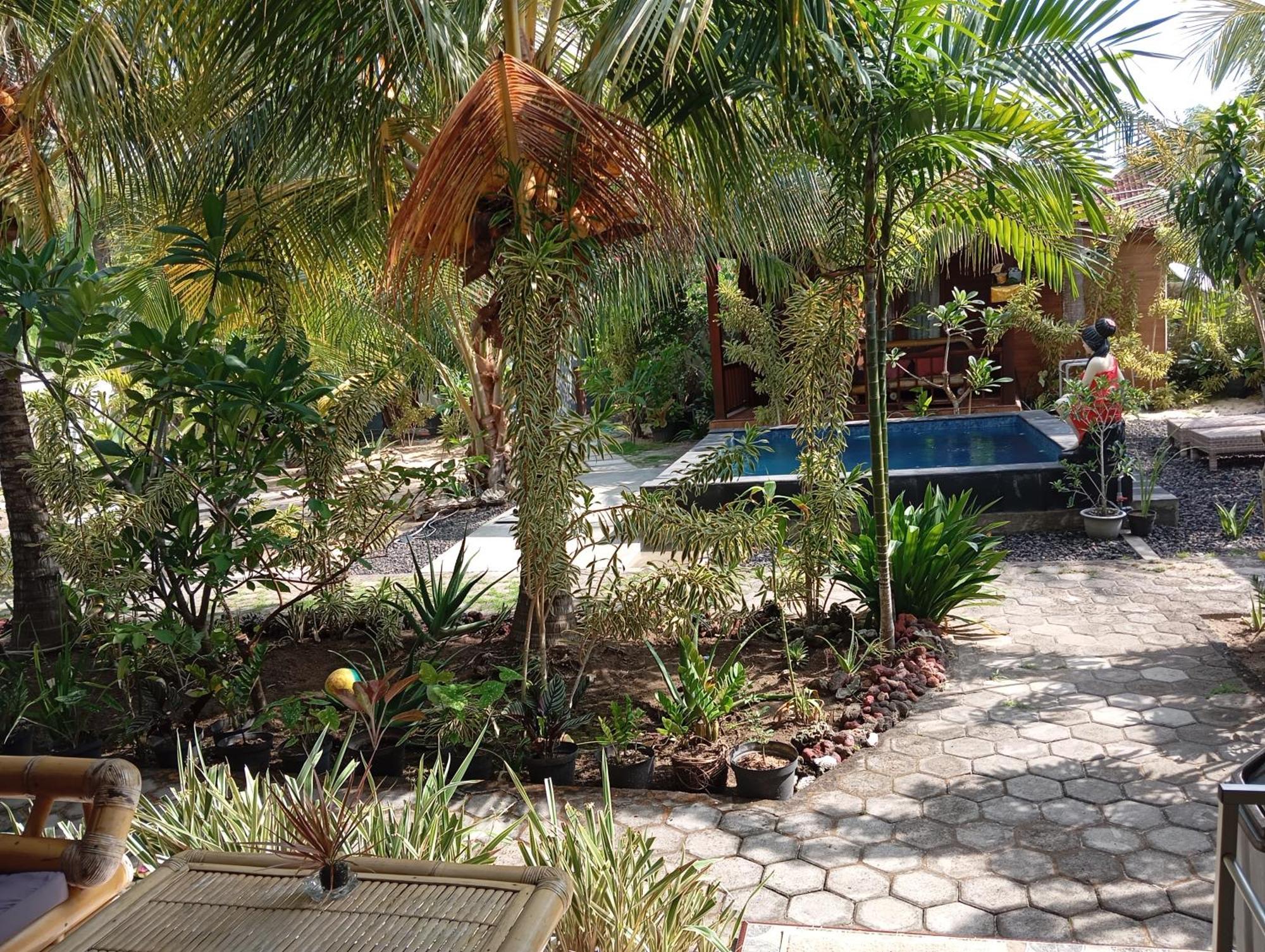 Belong Home Stay Lembongan Exterior photo