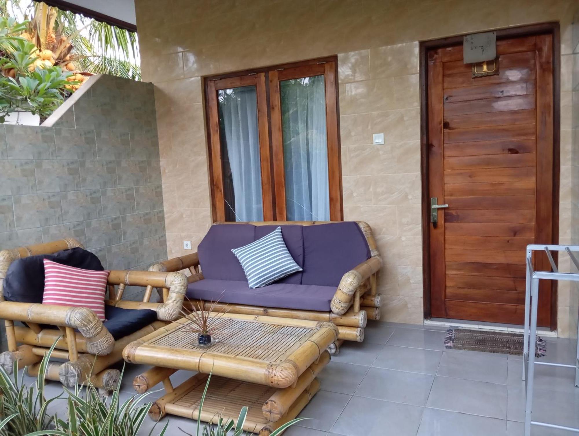 Belong Home Stay Lembongan Exterior photo